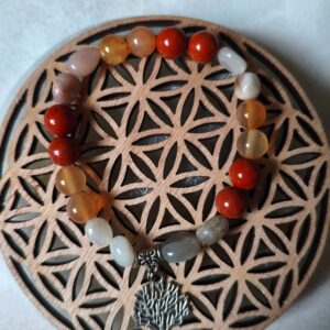 bracelet fémina et family en jaspe rouge, cornaline et pierre de lune avec arbre de vie lithothérapie