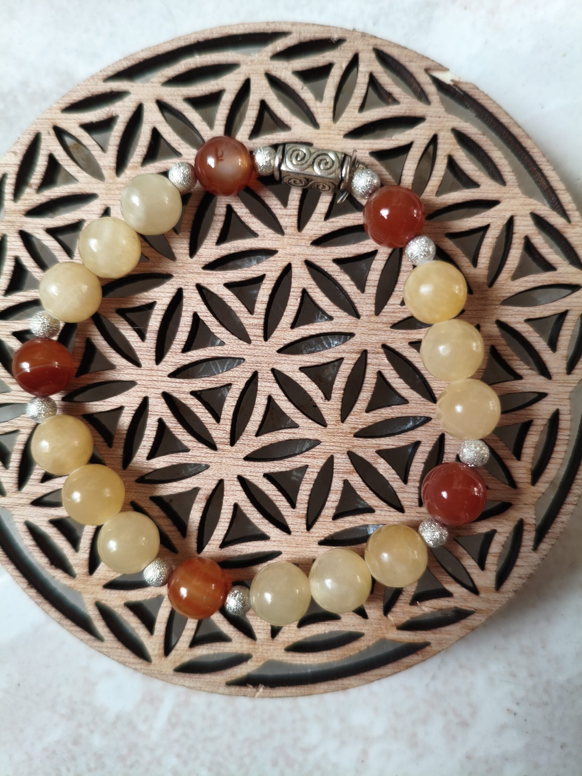 bracelet belle peau calcite jaune cornaline - lithothérapie éclat peau ongles régénération