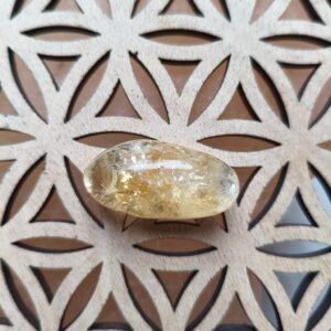 pierre roulée citrine minéraux lithothérapie abondance