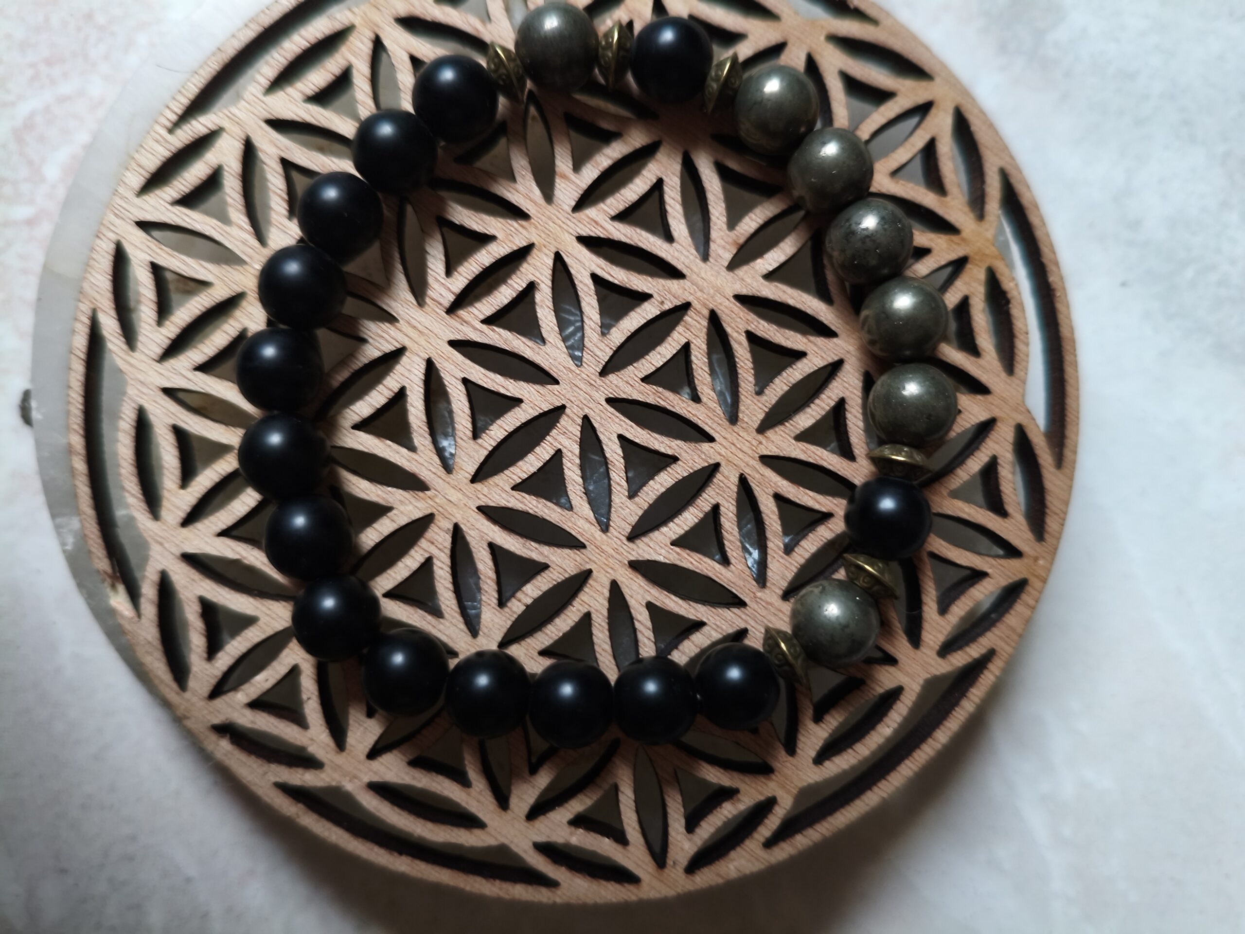 bracelet protection dorée obsidienne noire pyrite - lithothérapie bouclier énergies négatives vitalité prospérité