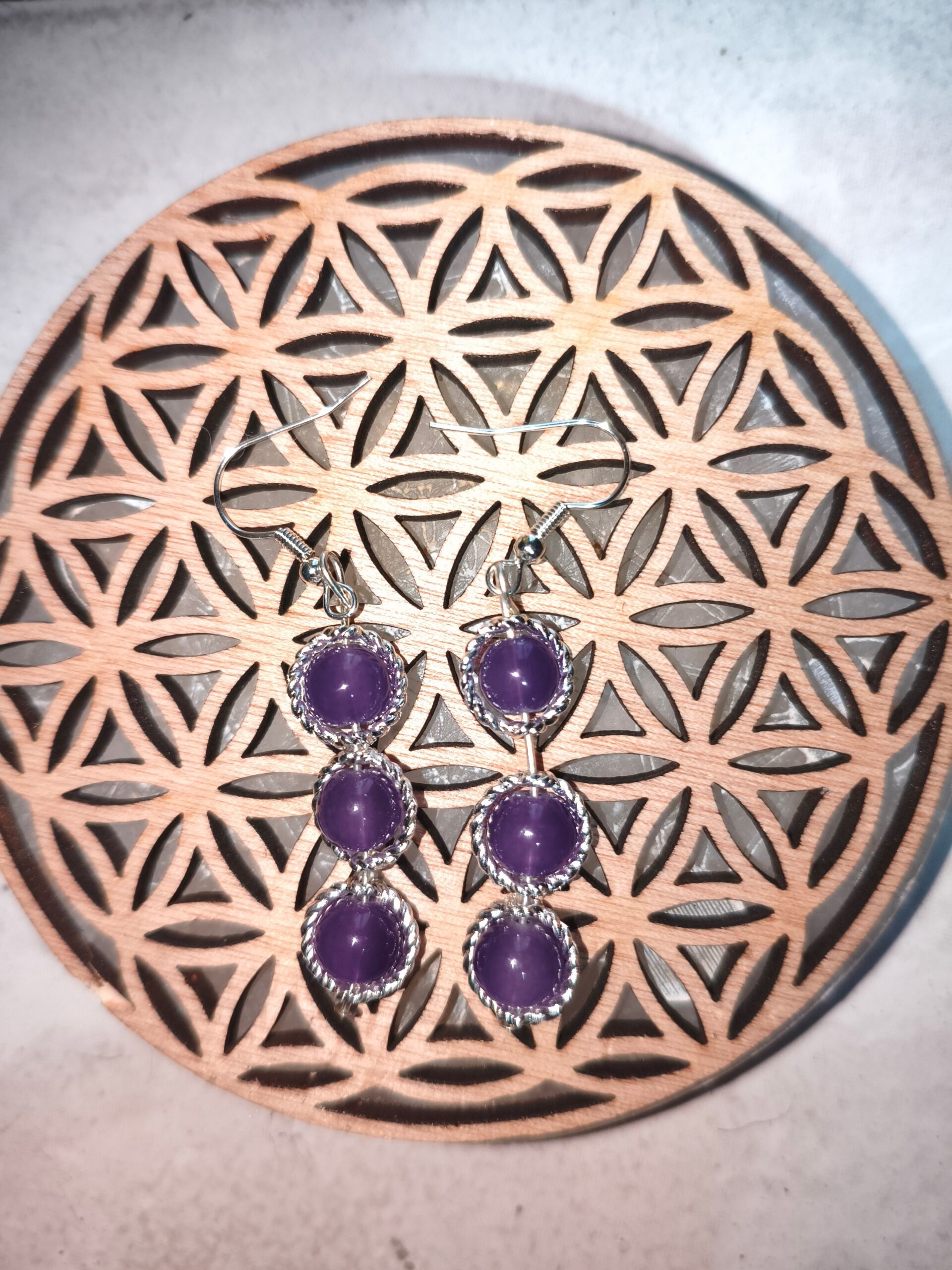 Boiucles d'oreilles cascade améthyste lithothérapie relaxation