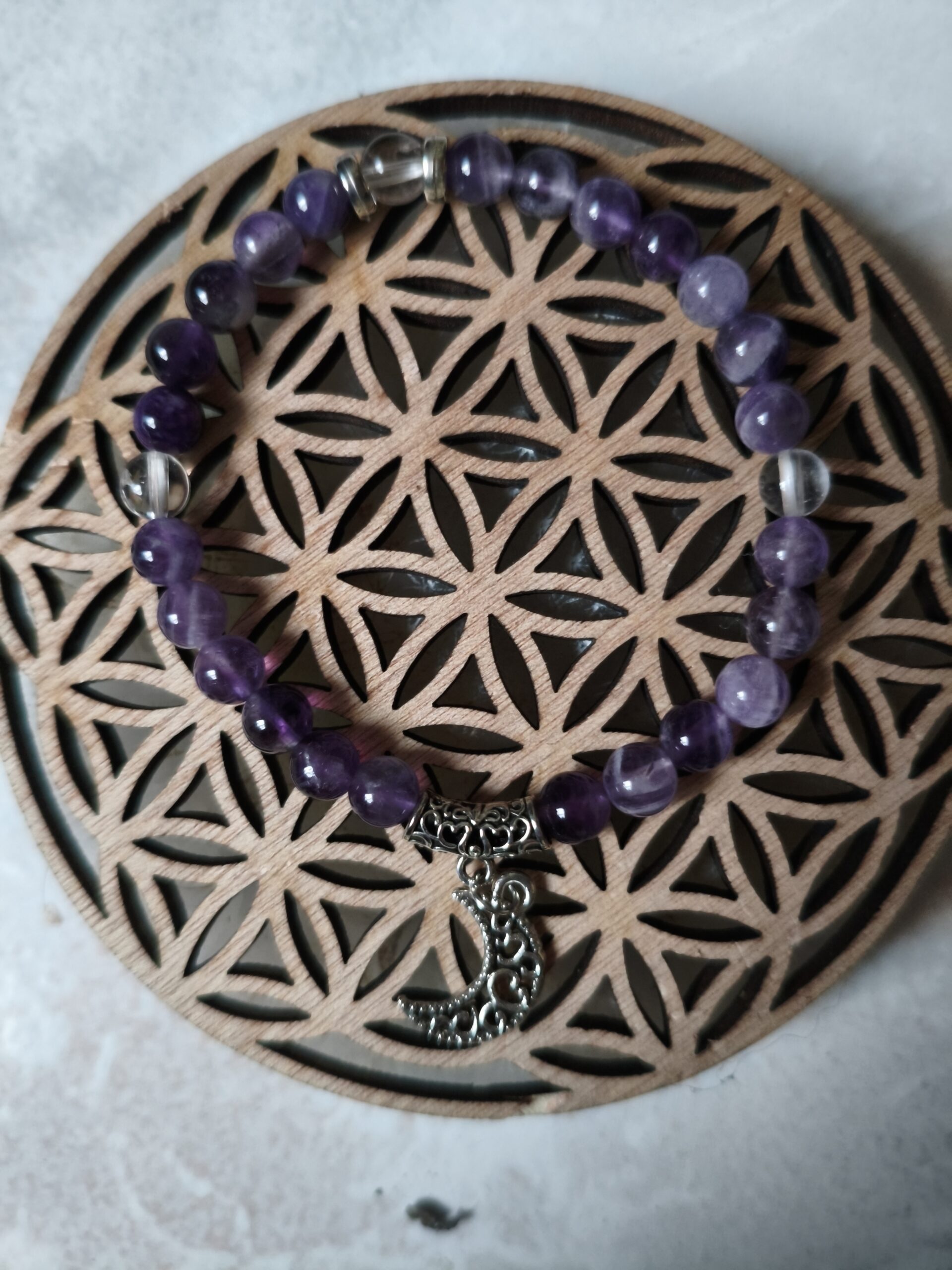 bracelet protection lunaire améthyste cristal de roche charm lune - lithothérapie sérénité intuition protection